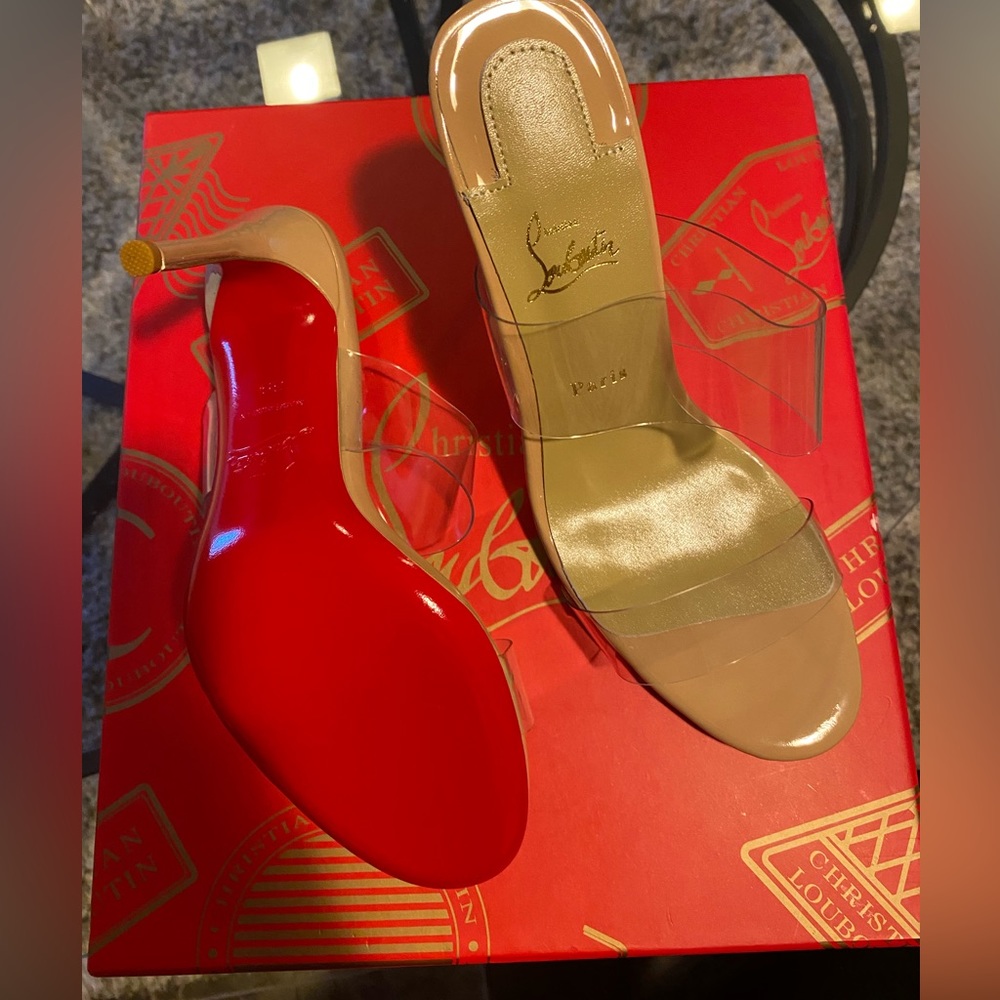 Christian Louboutin - Just Nothing Hells
